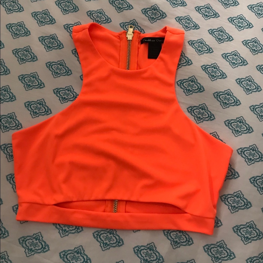 Crop top